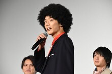 ハードボイルドに振る舞う柳喬之。