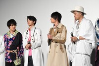 「仮面ライダー平成ジェネレーションズFINAL ビルド＆エグゼイドwithレジェンドライダー」初日舞台挨拶の様子。