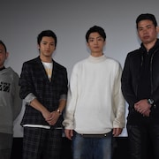 “大人”の山田裕貴が健太郎の言葉に笑顔、「デメキン」舞台挨拶で即興芝居も