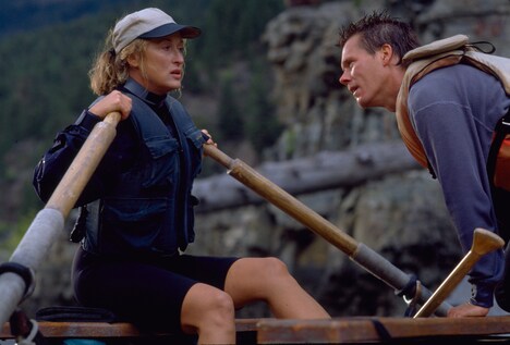 「激流」 (c)1994 Universal Studios. All Rights Reserved.