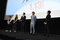 「悪と仮面のルール」プレミア試写会の様子。