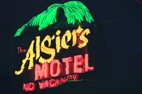 「デトロイト」