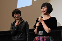 左から横浜聡子、兒玉遥。