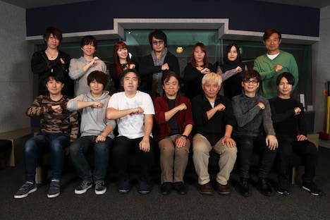 「『宇宙戦艦ヤマト2202 愛の戦士たち』第四章『天命篇』」キャストとスタッフ陣。下段左から鈴村健一、小野大輔、福井晴敏、羽原信義、岡秀樹、山寺宏一、神谷浩史。上段左から國分和人、赤羽根健治、田中理恵、東地宏樹、雨谷和砂、森谷里美、てらそままさき。