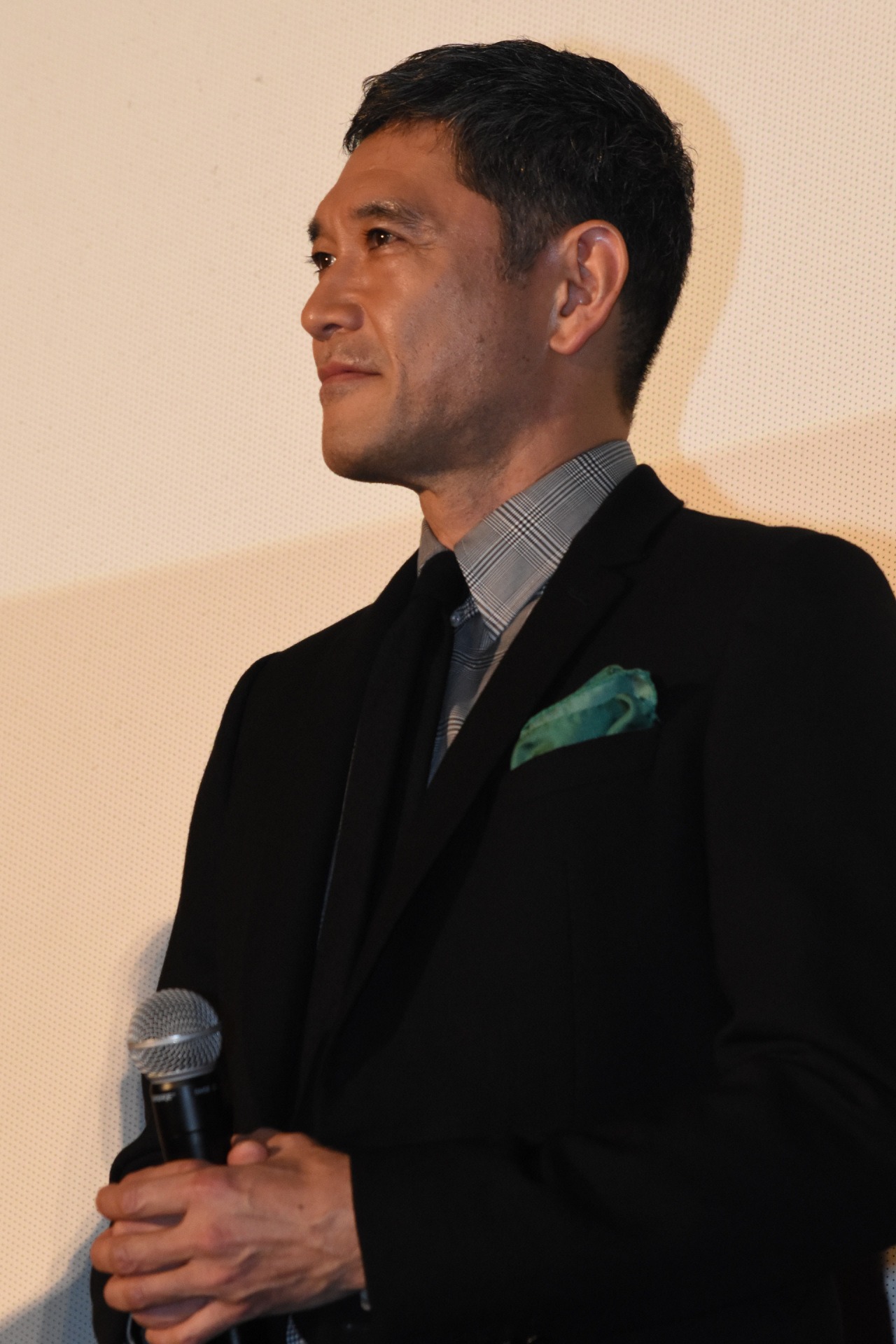 杉本哲太