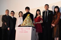 「8年越しの花嫁 奇跡の実話」初日舞台挨拶の様子。