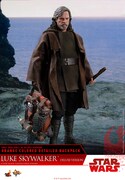 【ムービー・マスターピース】「スター・ウォーズ／最後のジェダイ」1/6スケールフィギュア ルーク・スカイウォーカー