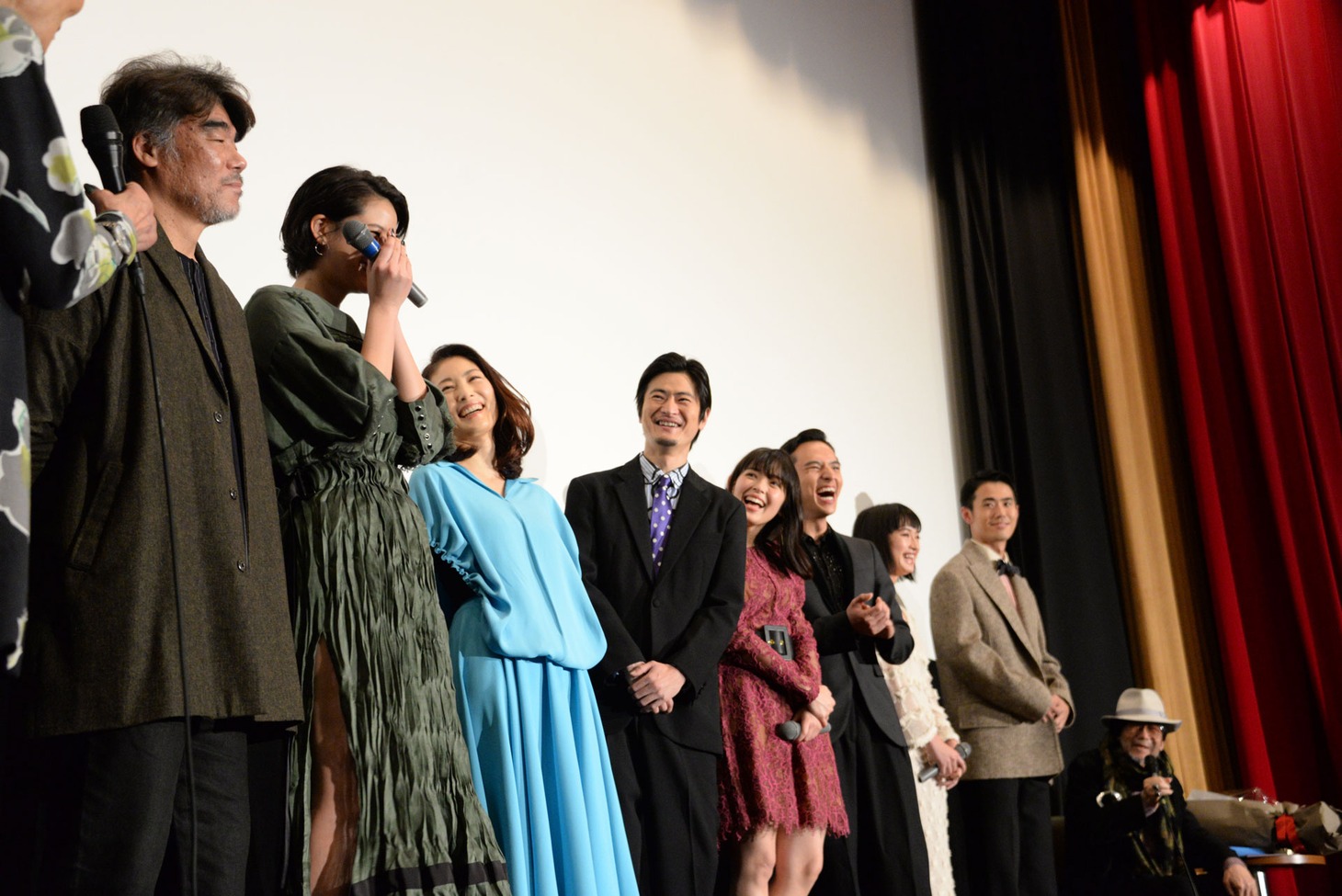 「花筐／HANAGATAMI」初日舞台挨拶の様子。