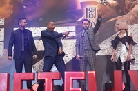 左からデヴィッド・エアー、ウィル・スミス、ジョエル・エドガートン、ノオミ・ラパス。