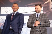 「ウィル・スミスという男を相手にすることのほうがもっと大変だったよ」とジョークを飛ばし渋い顔をしてみせるジョエル・エドガートン（右）。