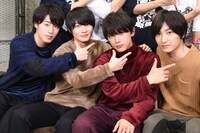 左から富田健太郎、神木隆之介、吉沢亮、金子大地。