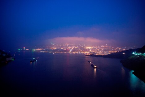 「長江 愛の詩」