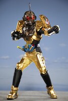 「仮面ライダービルド」より、仮面ライダーグリス。(c)2017 石森プロ・テレビ朝日・ADK・東映