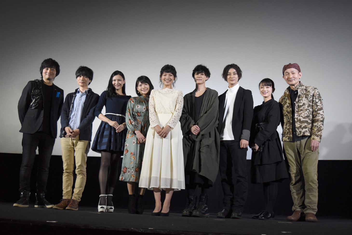 「トリノコシティ」初日舞台挨拶の様子。