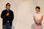 左から井浦新、黒川芽以。