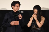 「8年越しの花嫁 奇跡の実話」大ヒット舞台挨拶の様子。