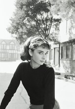 「写真展 オードリー・ヘプバーン」より。(c)Mark Shaw