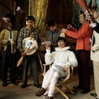 「今夜、ロマンス劇場で」北村一輝が悪魔祓いダンス「妖怪ども!成仏の時間だぜ」