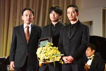 左から東宝の市川南、石井裕也、池松壮亮。
