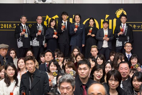 「孤狼の血」キックオフパーティの様子。