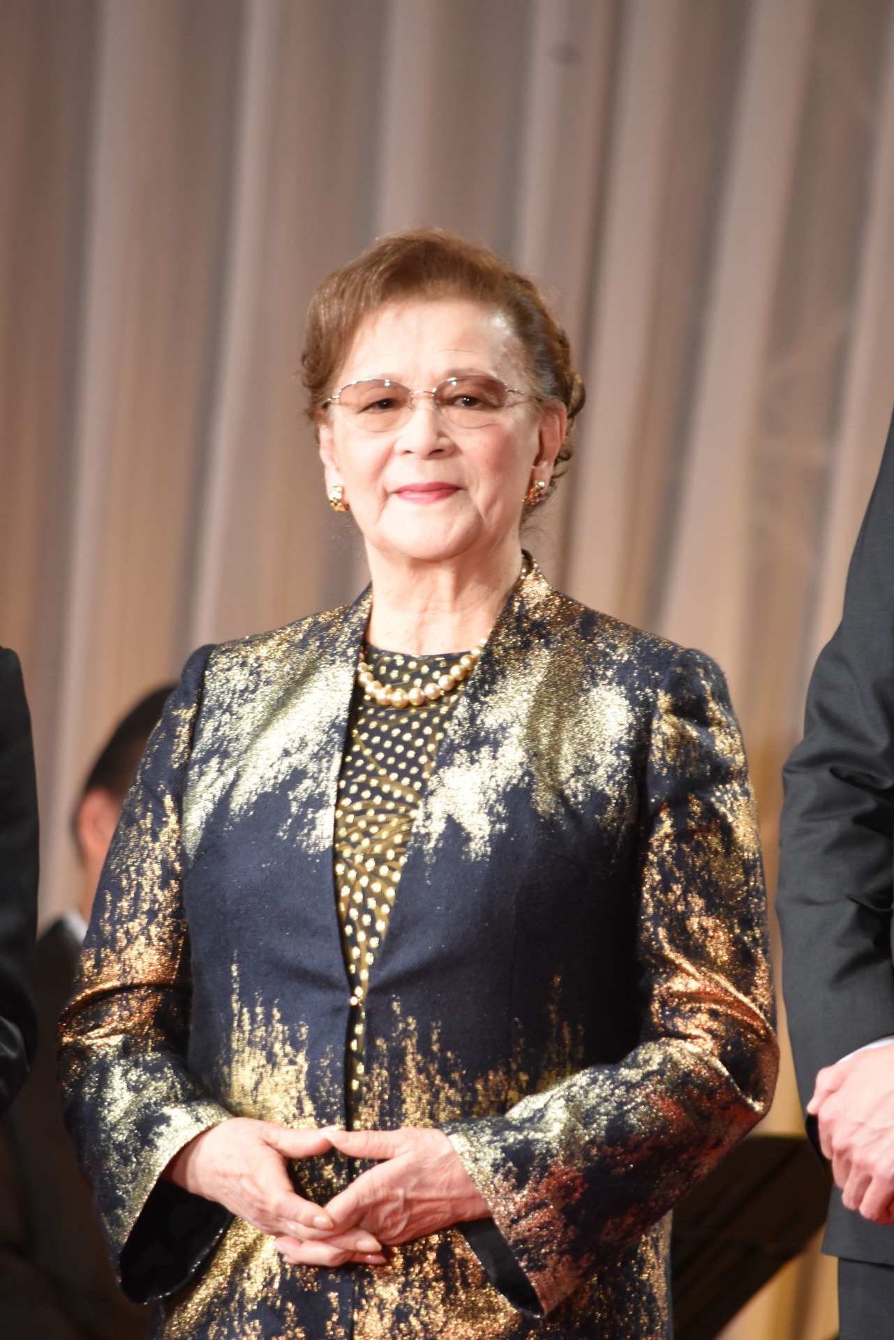 石原まき子