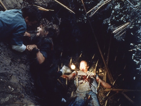 「悪魔のサバイバル」 (c)1986 OMEGA ENTERTAINMENT LTD. ALL RIGHTS RESERVED.