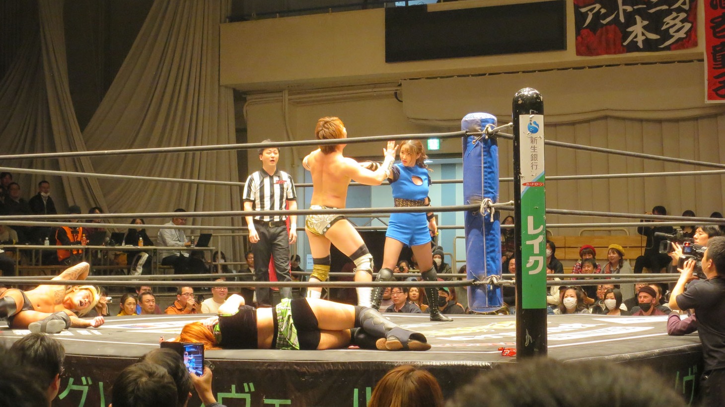 インフォマーシャルマッチの様子。