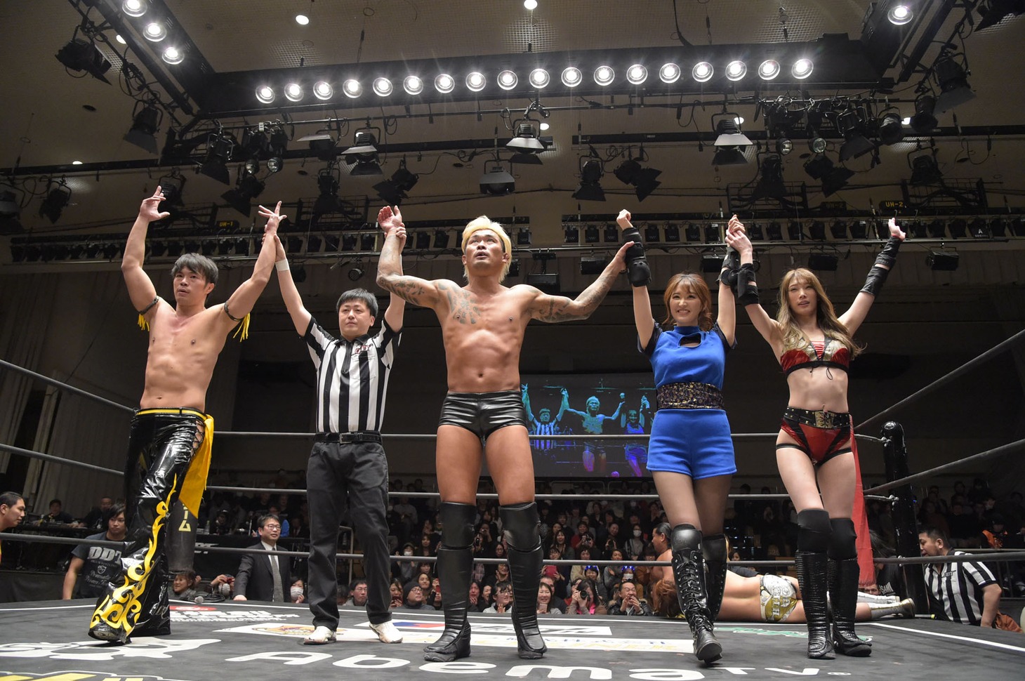 インフォマーシャルマッチの様子。