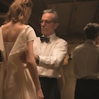 「ファントム・スレッド」スタッフがこだわり抜いた美術を紹介する特別映像