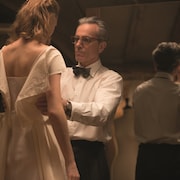「ファントム・スレッド」スタッフがこだわり抜いた美術を紹介する特別映像