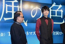 左からMr.マリック、古川雄輝。
