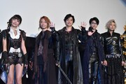 「牙狼＜GARO＞神ノ牙－KAMINOKIBA－」初日舞台挨拶の様子。
