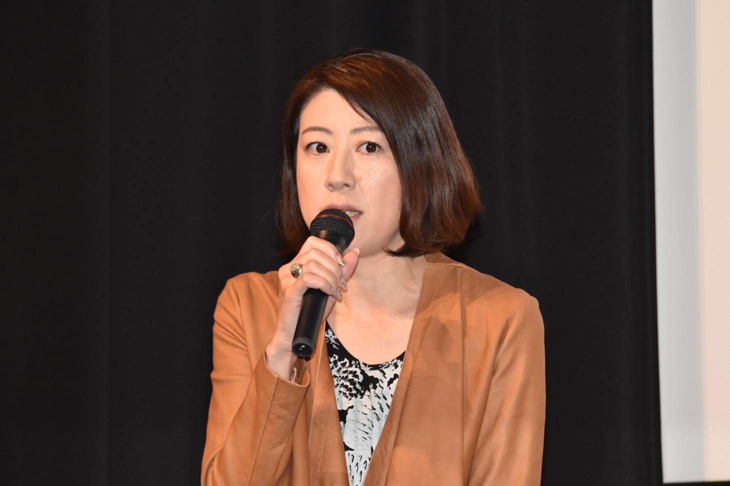 野木亜紀子