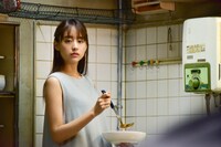 「去年の冬、きみと別れ」撮影現場より、山本美月。