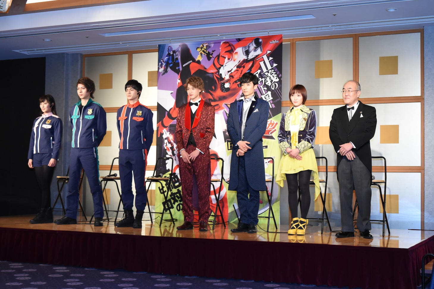 「快盗戦隊ルパンレンジャーVS警察戦隊パトレンジャー」キャスト披露イベントの様子。