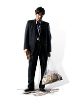 大谷亮平演じる銭形富男。