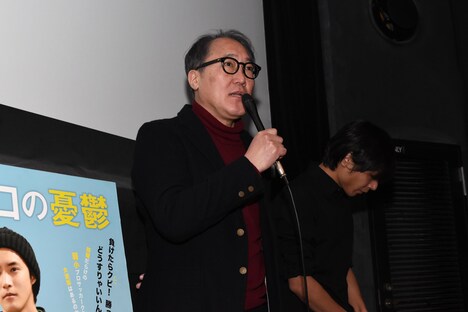 佐野史郎（左）