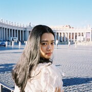 杉咲花の1st写真集が発売、イタリアでの撮影は「愛おしい旅でした」