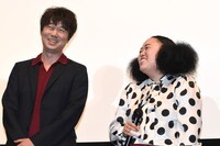 「犬猿」プレミア上映会の様子。