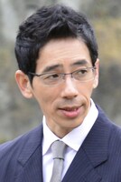 田中友樹役の野間口徹。