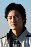 岡山太郎役の岡田将生。