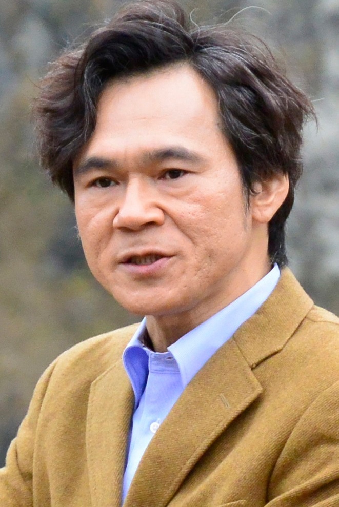 光井賢二役の甲本雅裕。