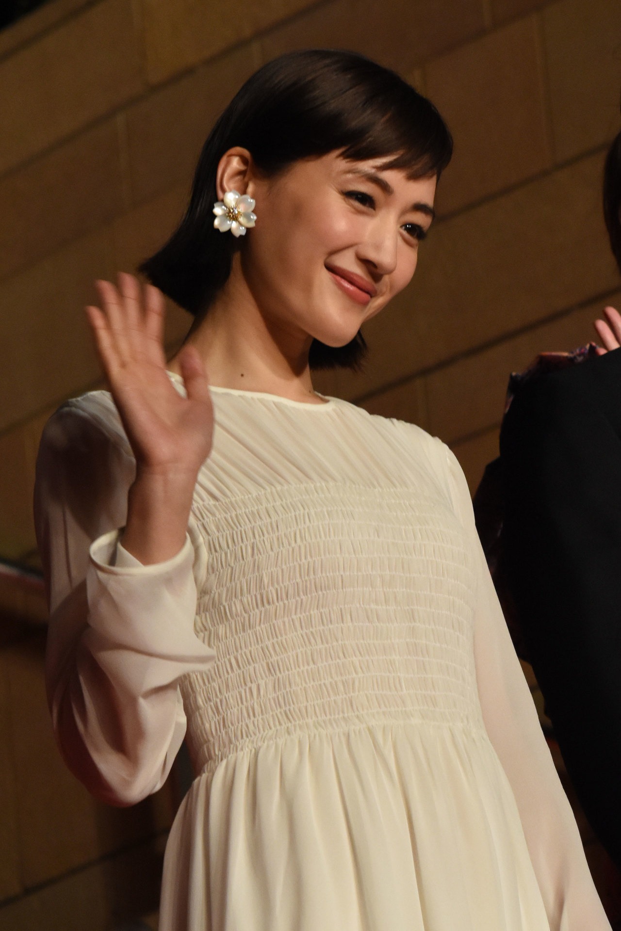 「今夜、ロマンス劇場で」ジャパンプレミアのレッドカーペットイベントにて、綾瀬はるか。