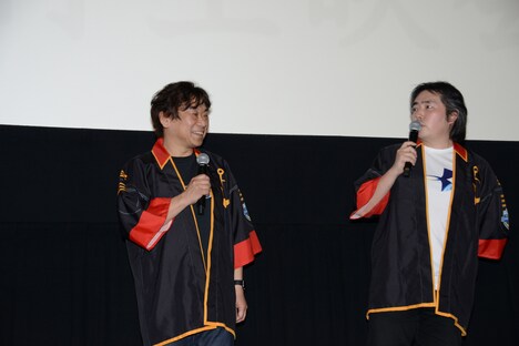 左から羽原信義、福井晴敏。