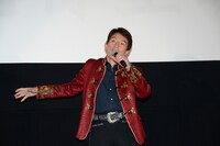 「宇宙戦艦ヤマト2202」を歌うささきいさお。