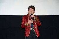 「宇宙戦艦ヤマト2202」を歌うささきいさお。