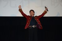 「宇宙戦艦ヤマト2202」を歌うささきいさお。