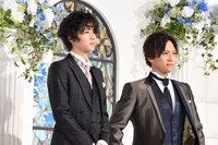 左から飯島寛騎、岡田龍太郎。