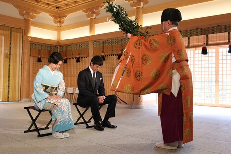 「祈りの幕が下りる時」大ヒット祈願の様子。
