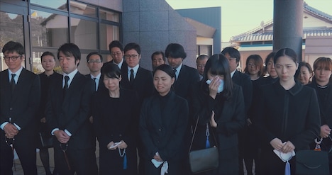 「見栄を張る」